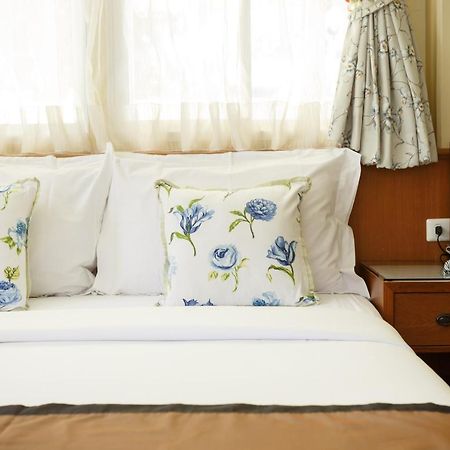 Hostel Baan Dinso Bangkok Zewnętrze zdjęcie