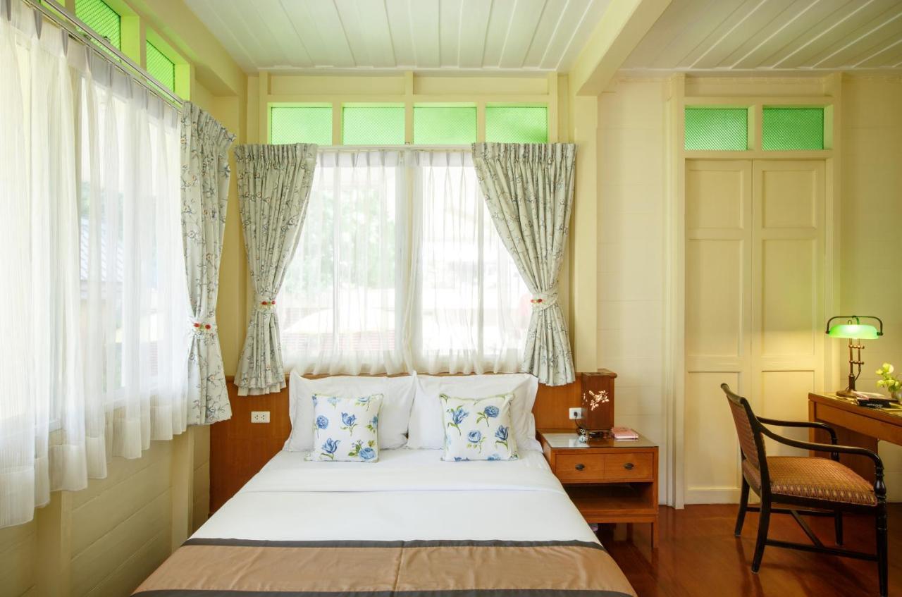 Hostel Baan Dinso Bangkok Zewnętrze zdjęcie