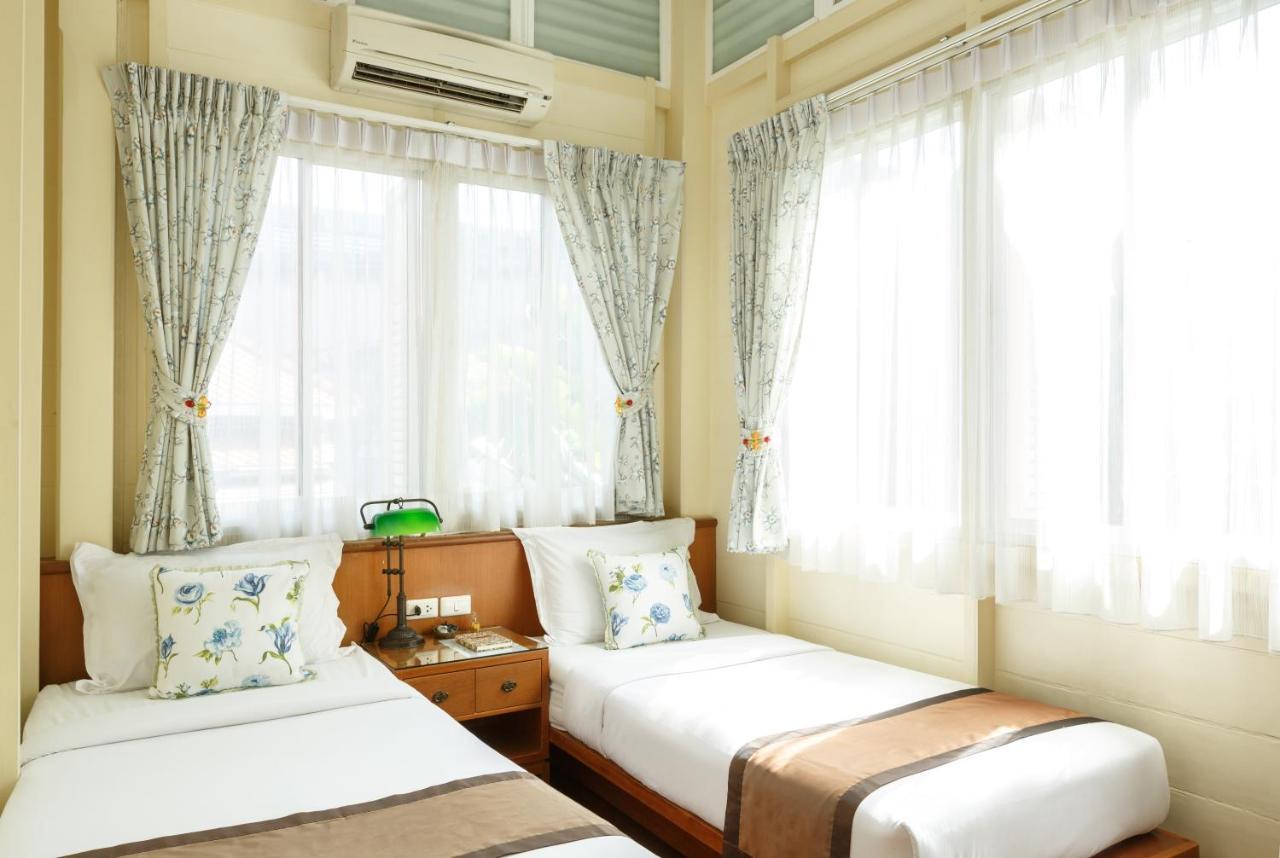 Hostel Baan Dinso Bangkok Zewnętrze zdjęcie