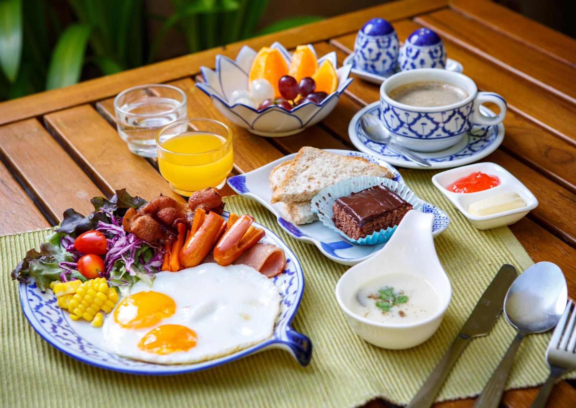 Hostel Baan Dinso Bangkok Zewnętrze zdjęcie