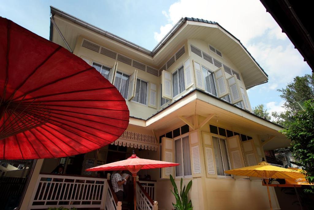 Hostel Baan Dinso Bangkok Zewnętrze zdjęcie